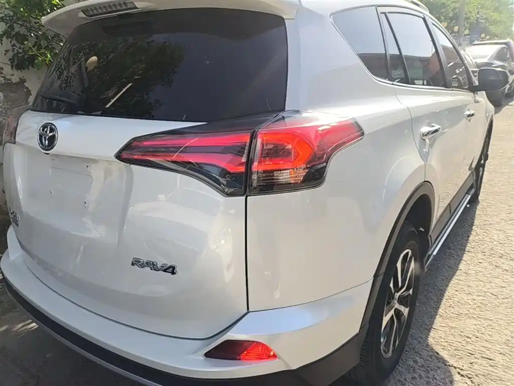 RAV4 2.0 L CVT 2 WD Smart Style CN-V