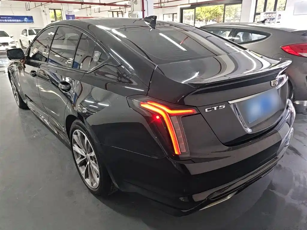 Cadillac CT5 Facelift 28 T Leading Sport