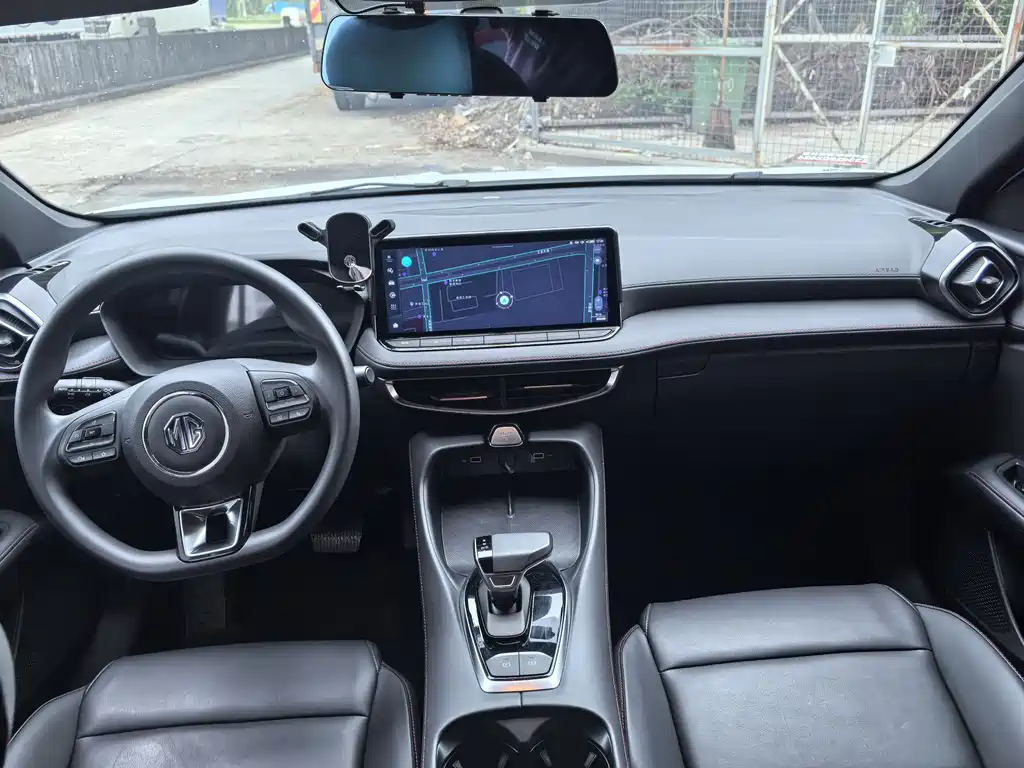 MG5 300 TGI Global Flagship