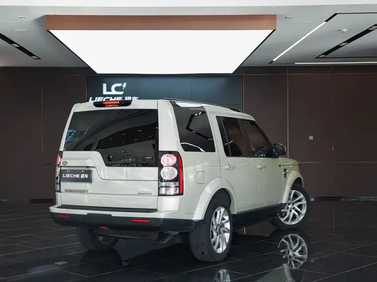 Land Rover Discovery 3.0 SC V6 SE