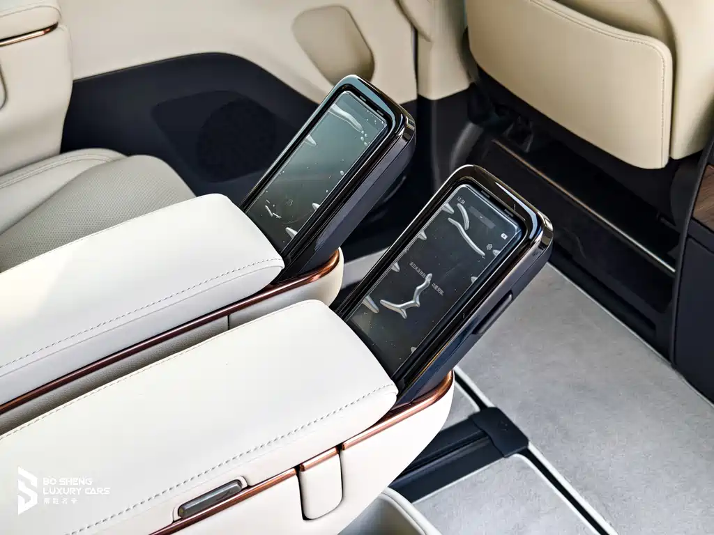 Lexus LM 350 h 7-seat Elegant