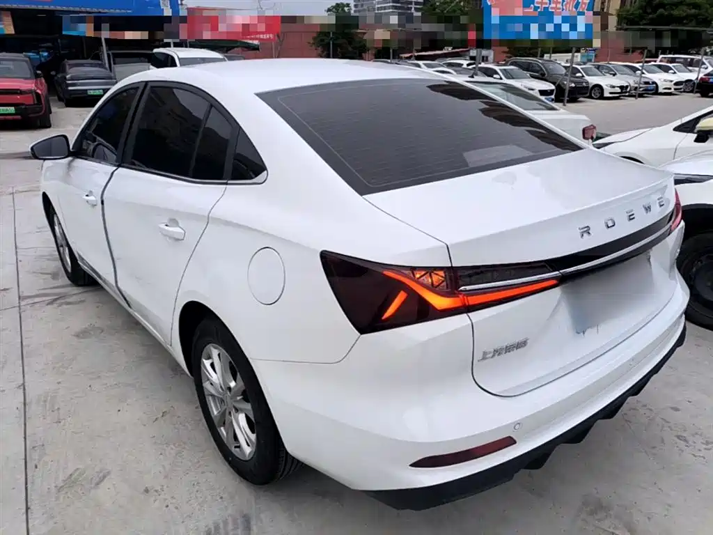 Roewe i5 1.5 L CVT Luxury