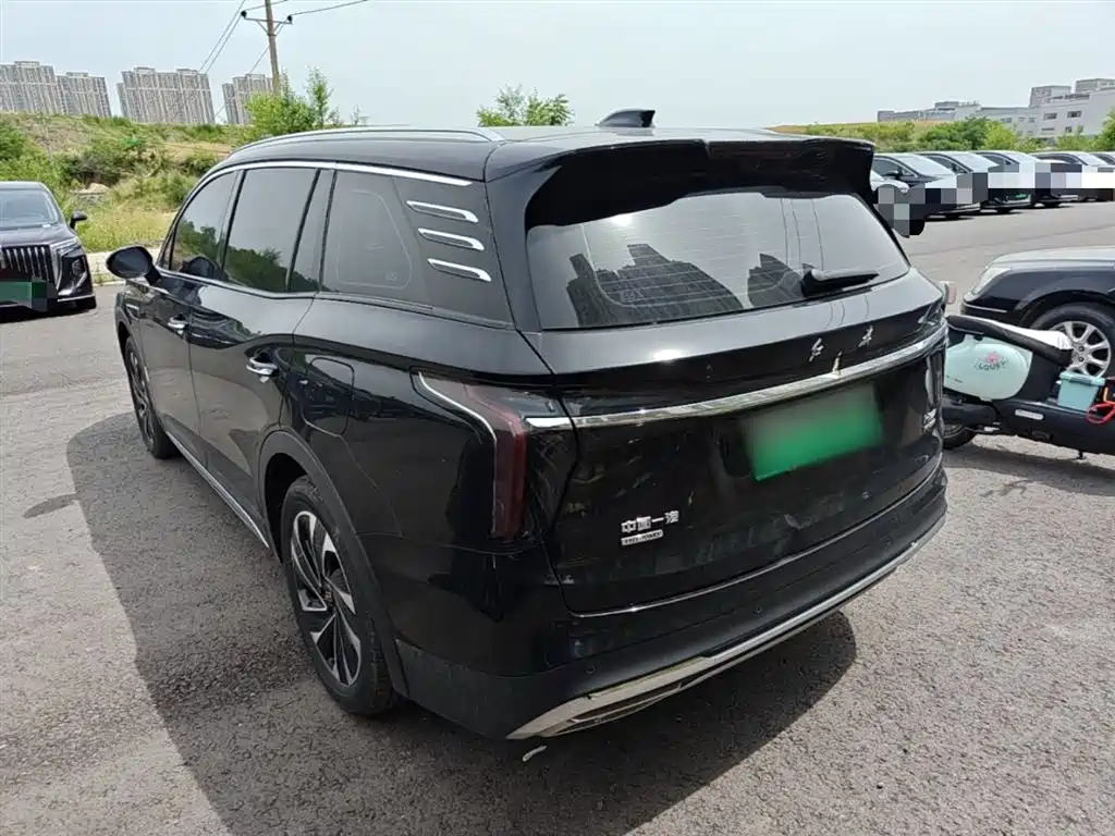 Hongqi HS7 PHEV 2.0 T PHEV 4 WD Flagship Smooth 7-seat