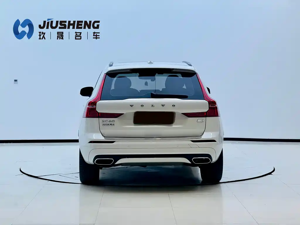 Volvo XC60 PHEV T8 E Drive Hybrid Smart Vision Sport