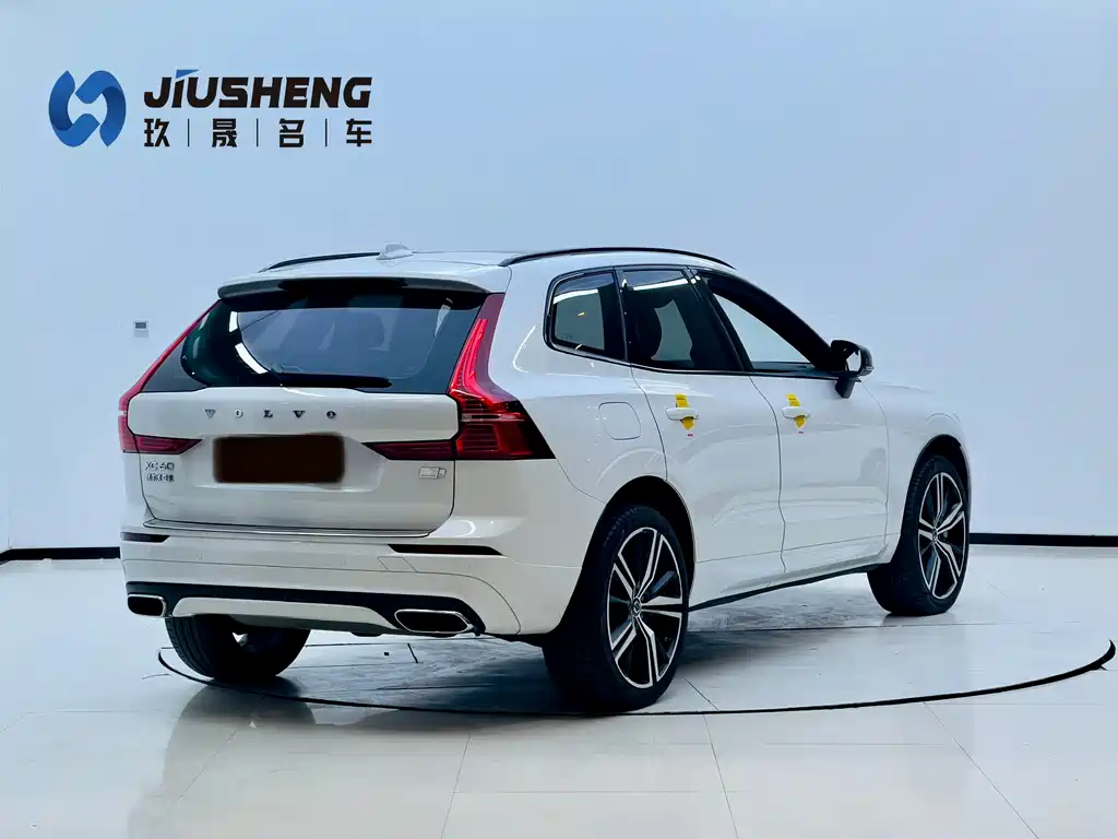 Volvo XC60 PHEV T8 E Drive Hybrid Smart Vision Sport