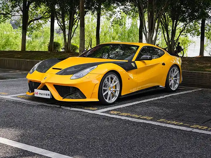 F12 berlinetta 6.3 L Standard