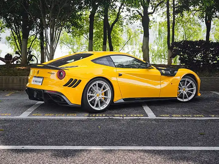 F12 berlinetta 6.3 L Standard