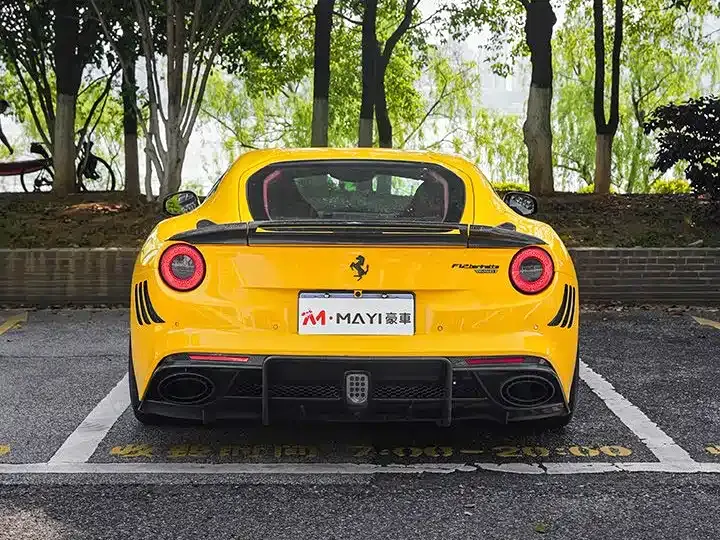 Ferrari F12 berlinetta 6.3 L Standard