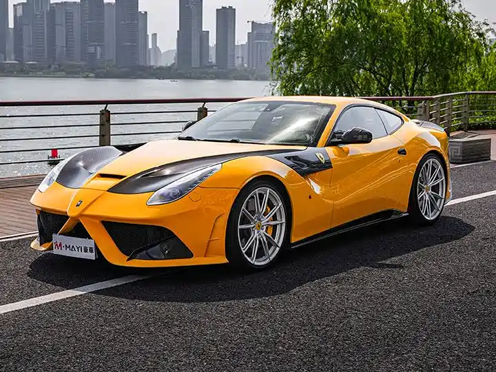 F12 berlinetta 6.3 L Standard