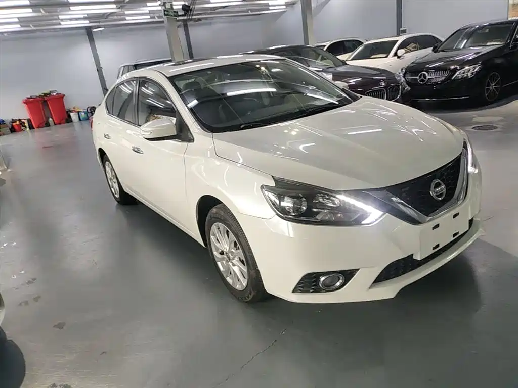Sylphy 1.6 XV CVT Connected Premium CN-VI