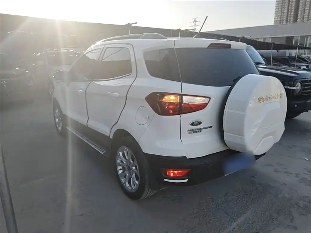 EcoSport 1.5 L Auto Platinum Wing