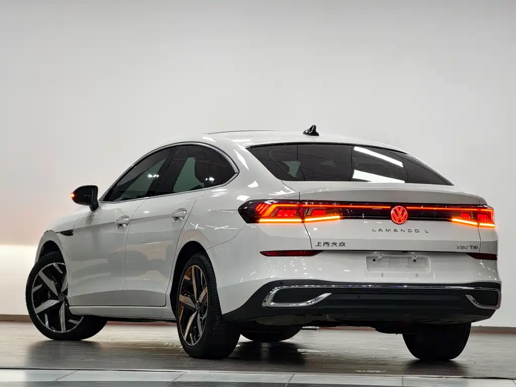 Lamando Lamando L 280 TSI DSG Spicy Cool