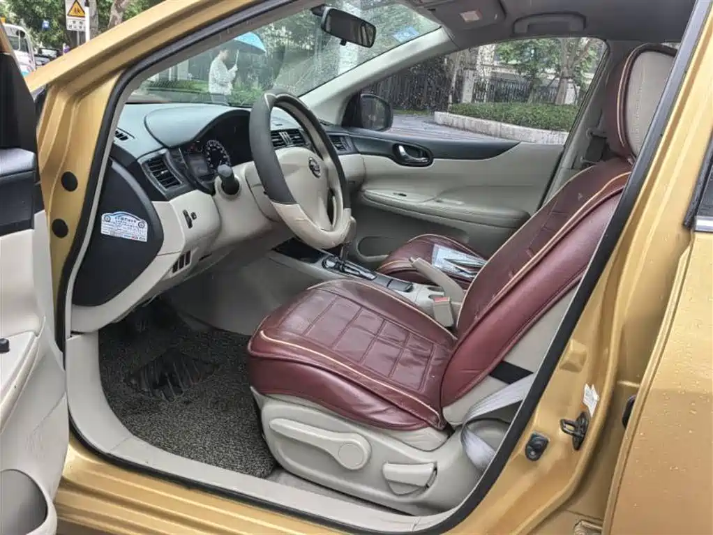 Tiida 1.6 L CVT Comfort