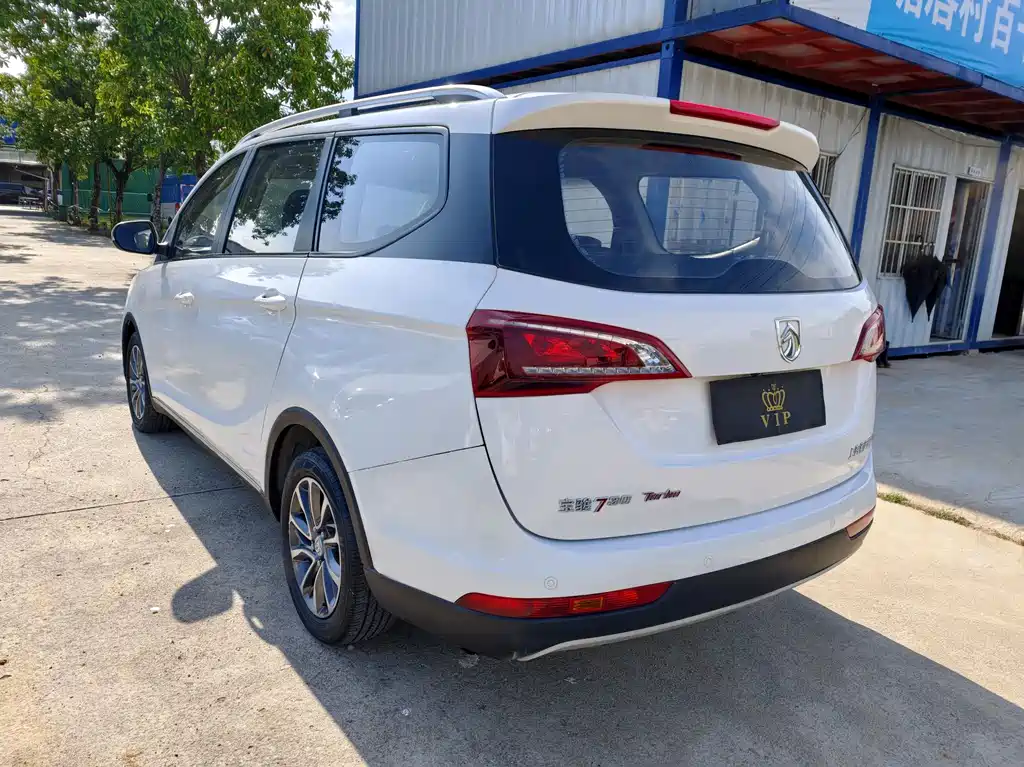 Baojun 730 1.5 T CVT Fashion 7-seat CN-VI