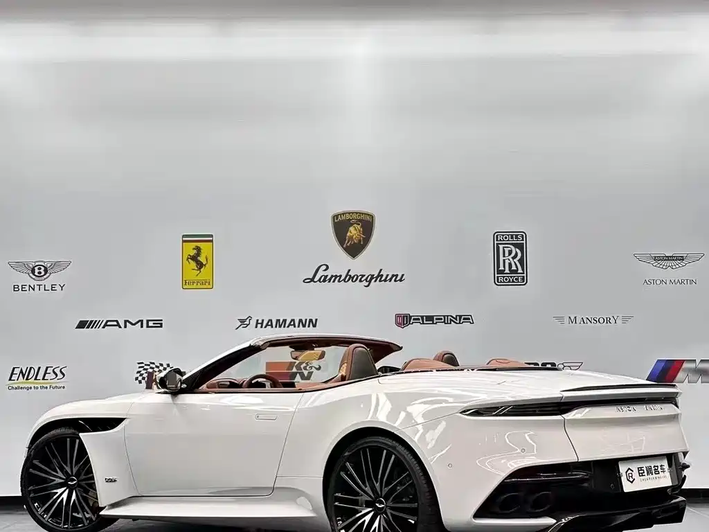 Aston Martin DBS 阿斯顿·马丁DBS 2020款 DBS Superleggera V12 Volante