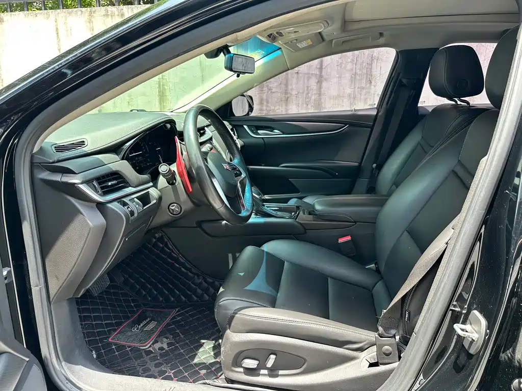 Cadillac XTS 28 T Tech