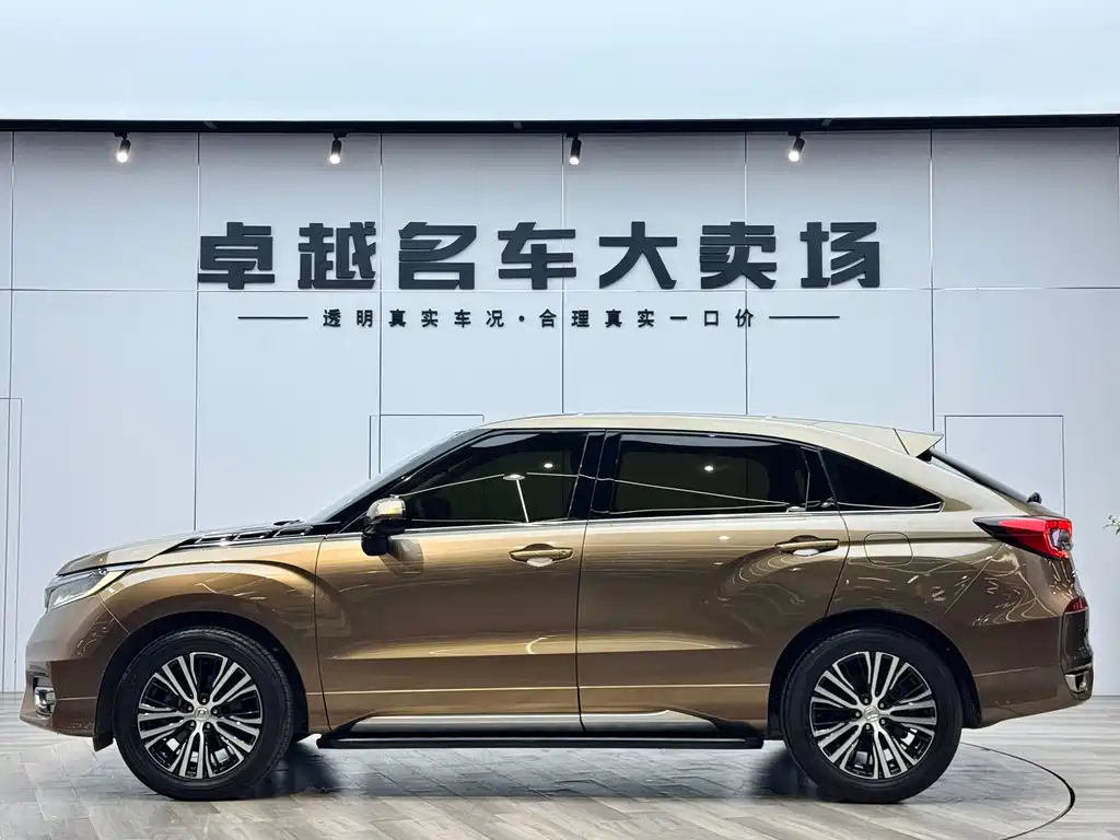 Avancier 370 TURBO 2 WD Luxury