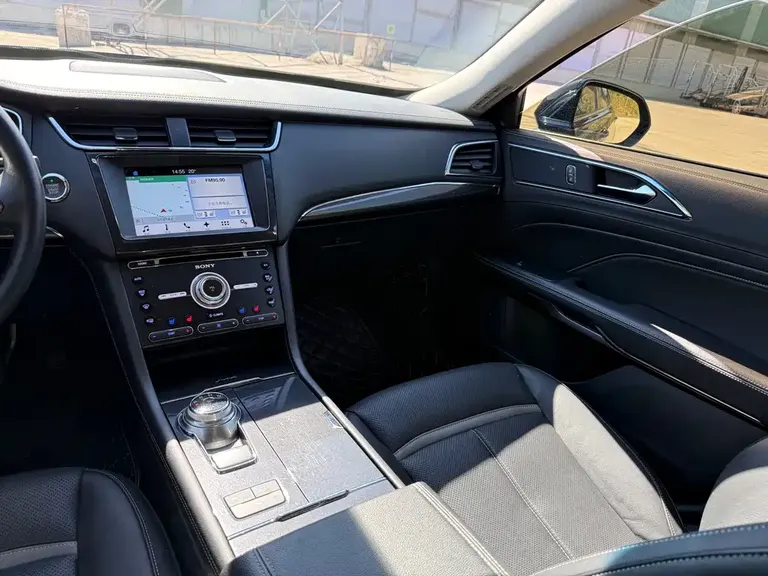Ford Taurus EcoBoost 245 Luxury