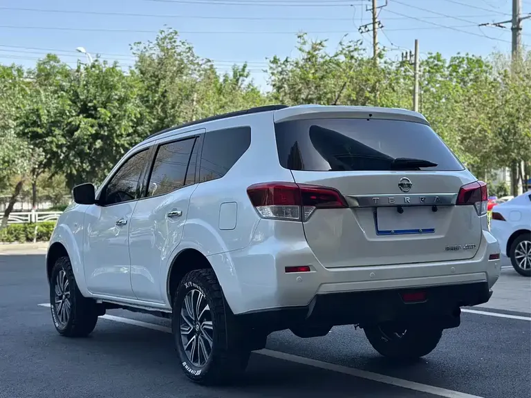 Nissan Terra 2.5 L XL Upper 4 WD Auto 4 WD Luxury