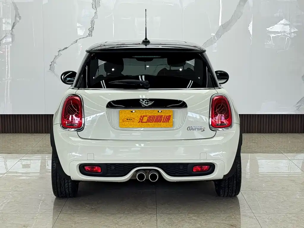 MINI 2.0 T COOPER S Fun