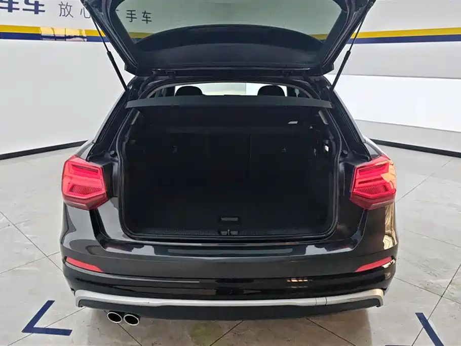 Audi Q2 L 35 TFSI Progressive Dynamic