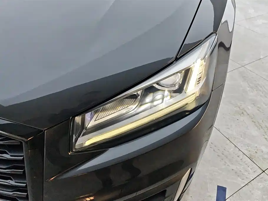Audi Q2 L 35 TFSI Progressive Dynamic