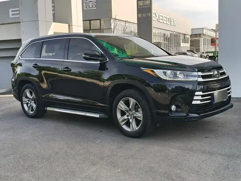 Toyota Highlander 2.0 T 4 WD Luxury 7-seat CN-V