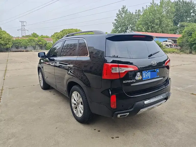 Kia Sorento 索兰托 2013款 2.4 L 5座汽油舒适版