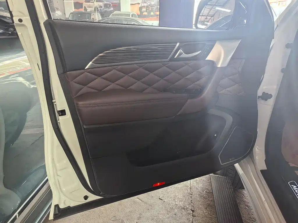 Haval H9 2.0 T Gasoline 4 WD Premium 5-seat