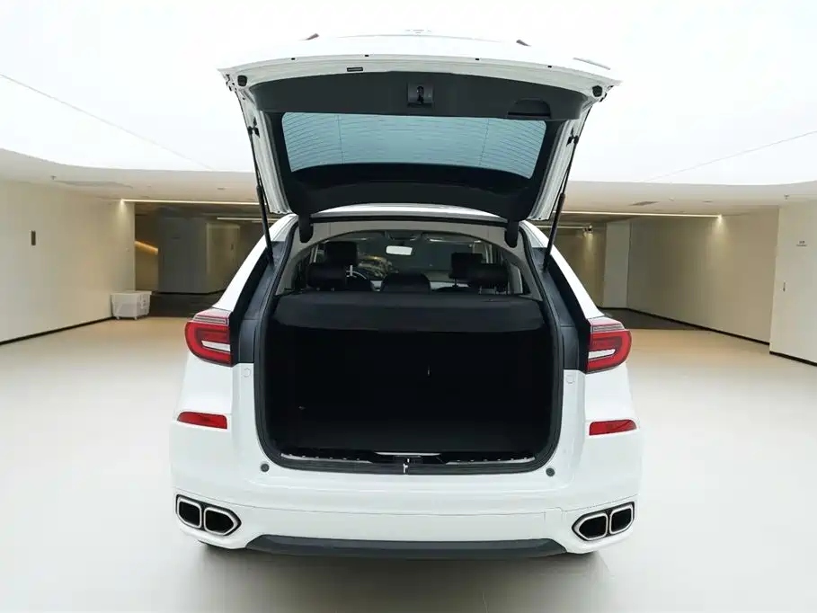 Avancier 240 TURBO 2 WD Comfort Enjoyment