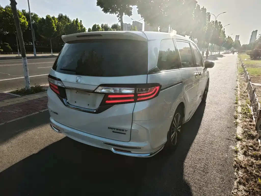 Odyssey 2.0 L Sharp· Smart Enjoyment