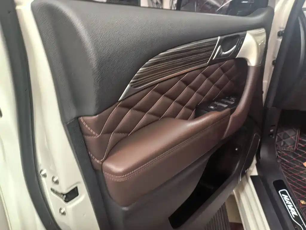 Haval H9 2.0 T Gasoline 4 WD Luxury 7-seat