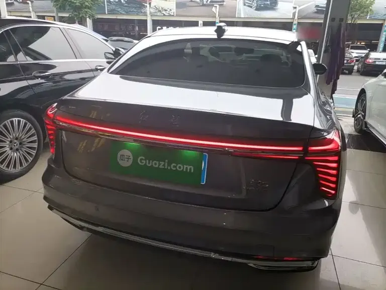 Hongqi H5 2.0 T Auto Connected Flagship Leading