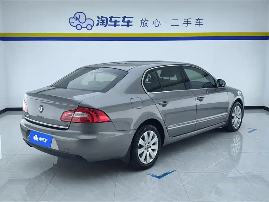 Superb 1.8 TSI Auto Grace