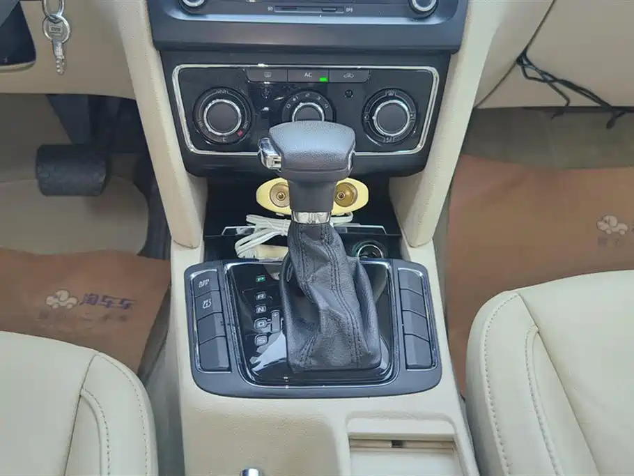 Superb 1.8 TSI Auto Grace