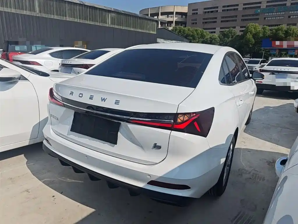 Roewe i5 1.5 L CVT Luxury