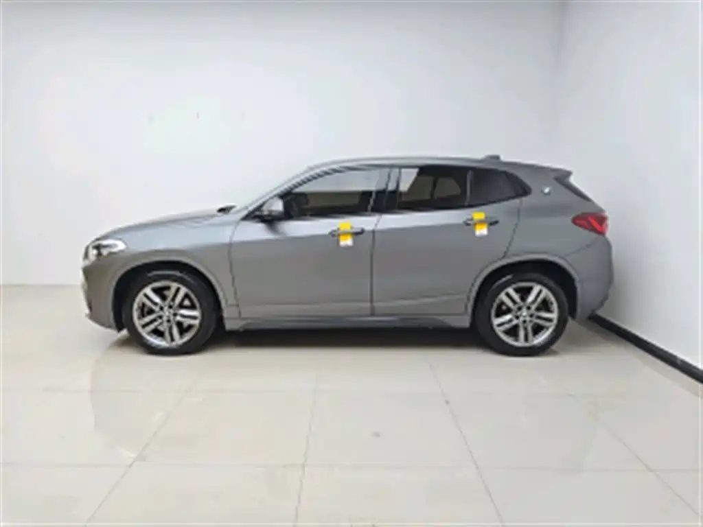 BMW X2 sDrive25 i Night