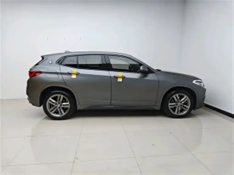 BMW X2 sDrive25 i Night