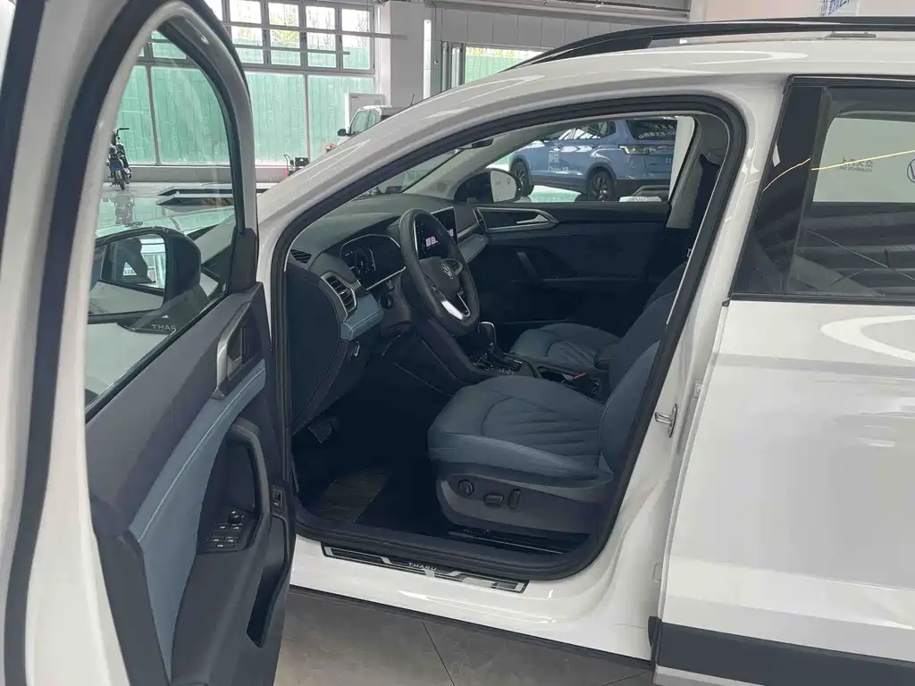 Tharu 300 TSI 2 WD Moon Supreme