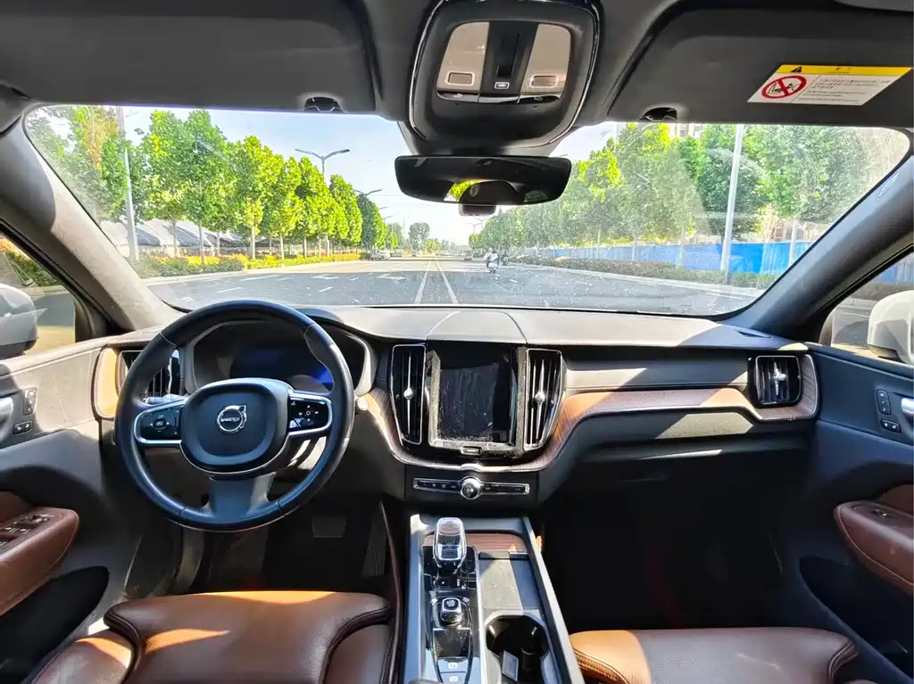 Volvo XC60 B5 4 WD Smart Vision Luxury