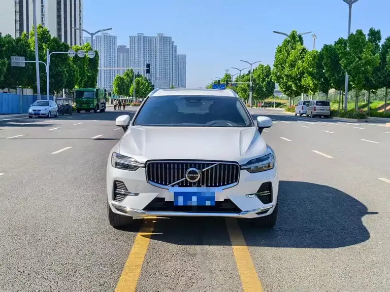 Volvo XC60 B5 4 WD Smart Vision Luxury