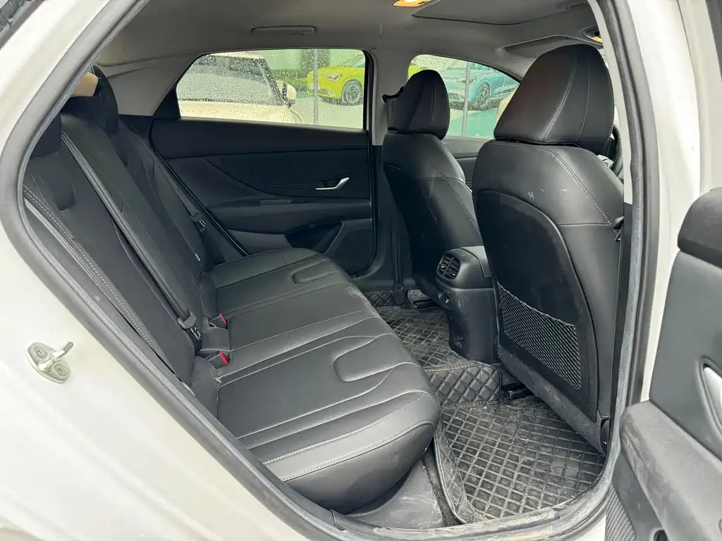 Elantra 1.5 L CVT LUX Distinguished