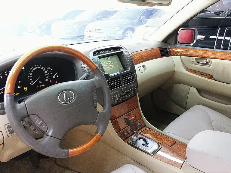 Lexus LS 430