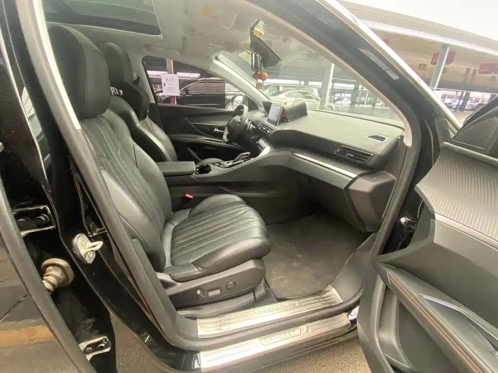 Peugeot 5008 350 THP 7-seat Elite