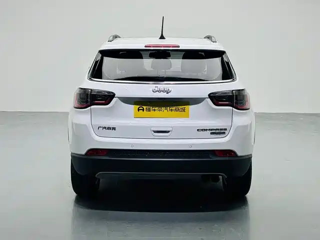 Compass 200 T Auto Home Enjoyment