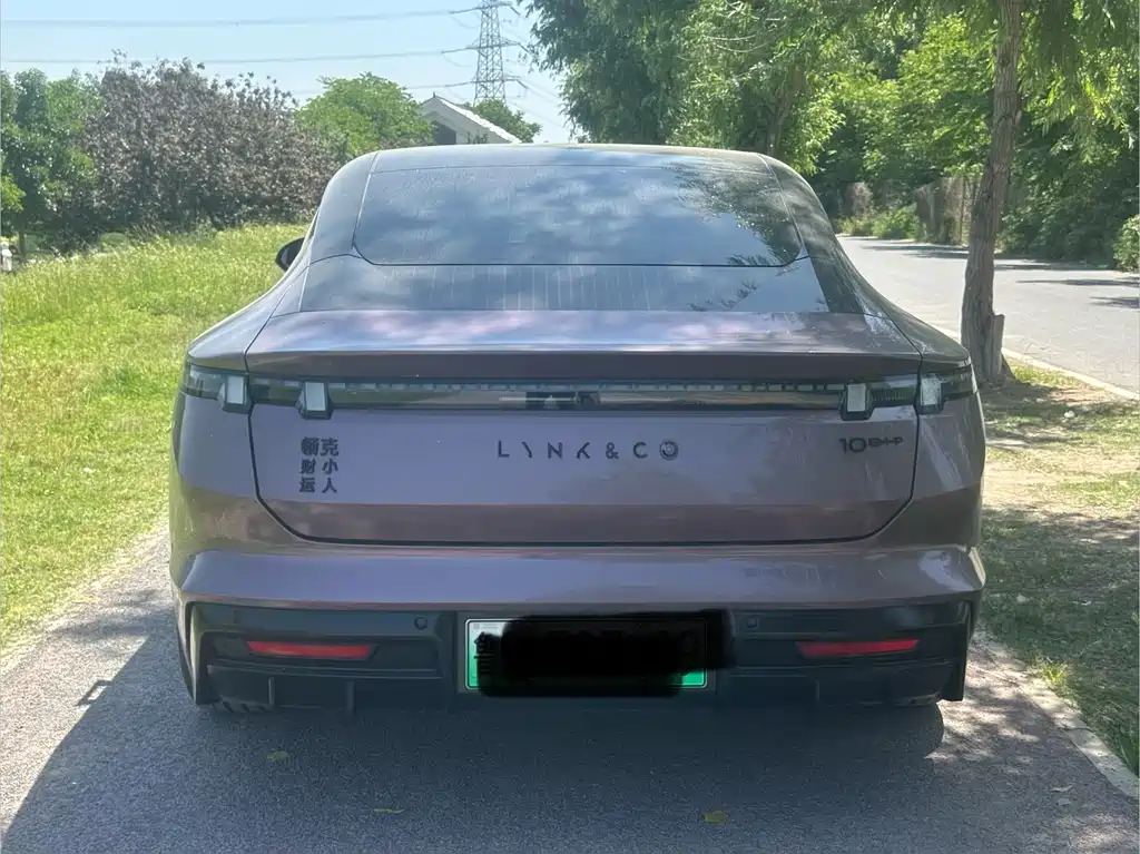 Lynk & Co 10 EM-P 120 4 WD Ultra