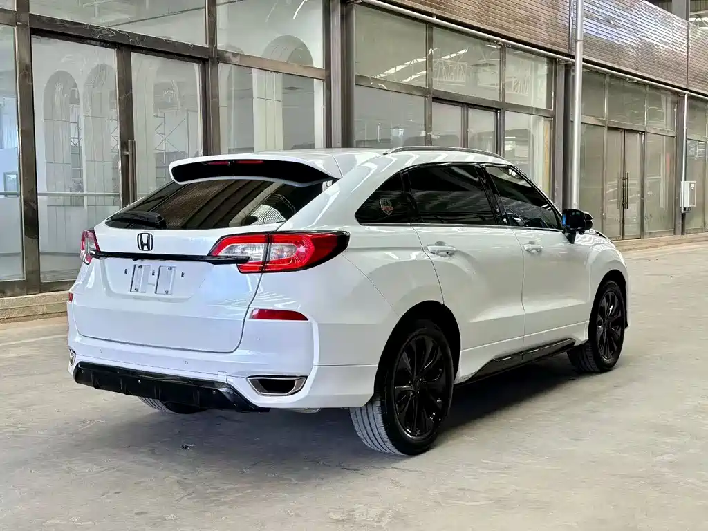 Avancier 240 TURBO 2 WD Luxury