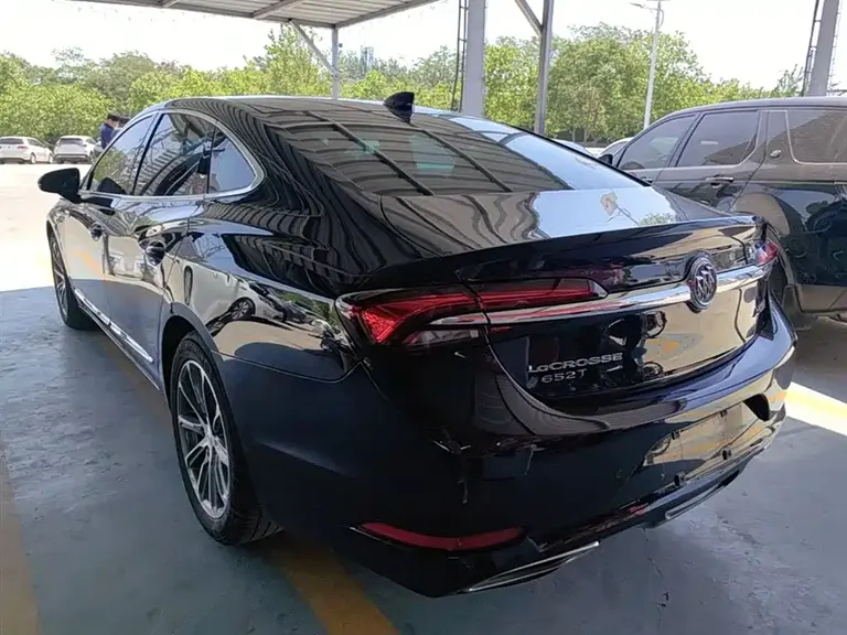 Buick LaCrosse 652 T Luxury