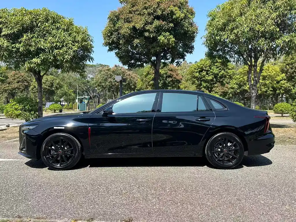 Hongqi H5 1.5 T DCT Shadow