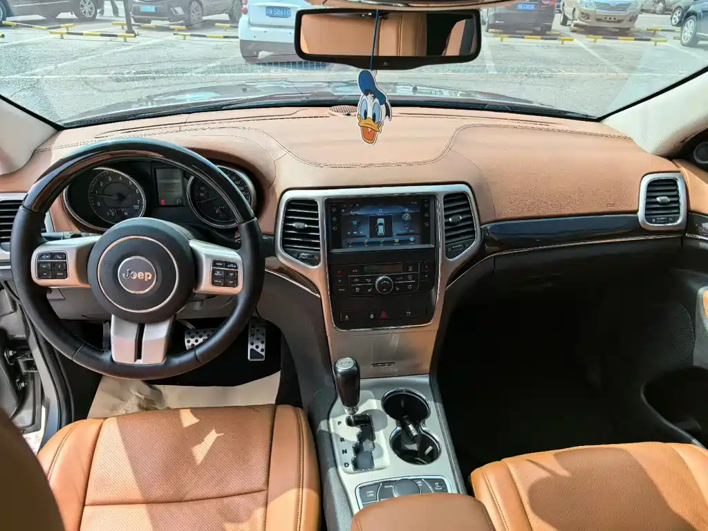 Grand Cherokee (Import) 大切诺基进口 2013款 3.6 L 旗舰尊崇版